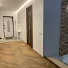 фото:  Межкомнатная дверь Лондон 2 (массив ольхи), Античный орех/Стекло светлое №1
